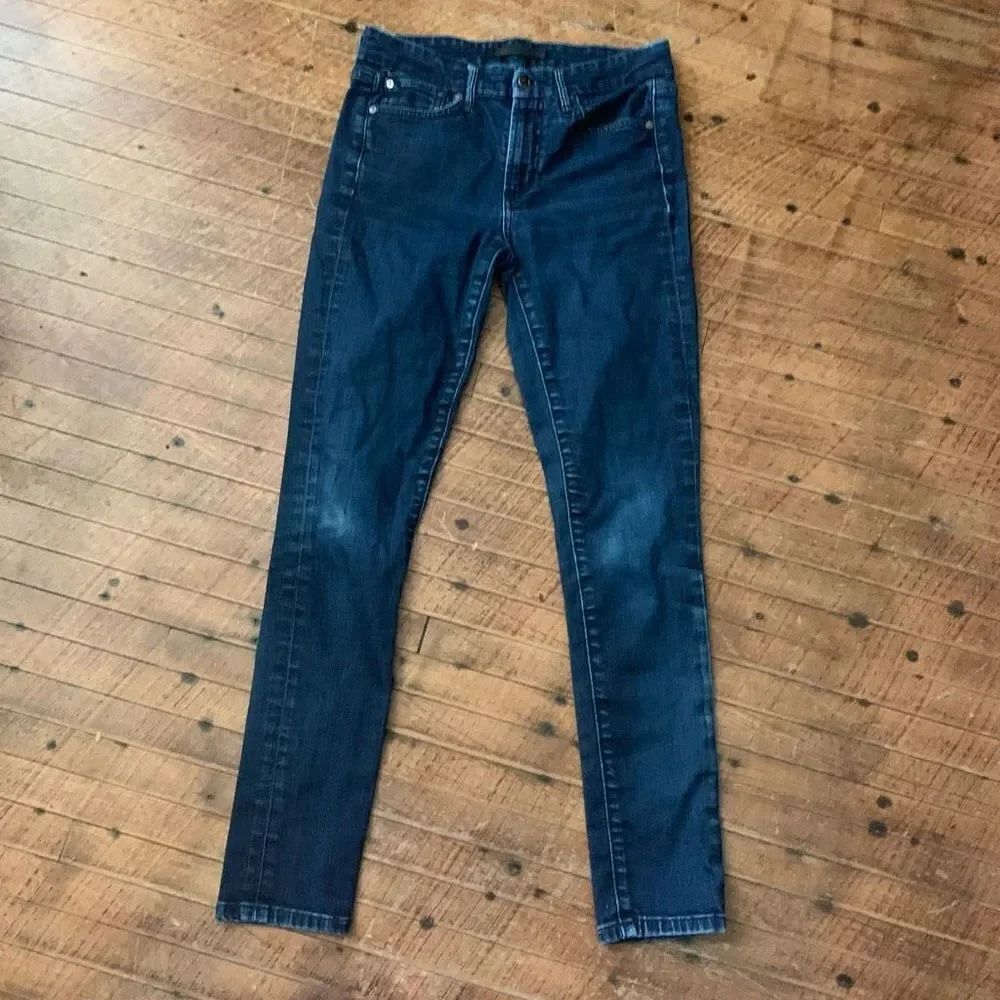 Joe’s Flawless The Icon 26 mid rise skinny ankle jeans